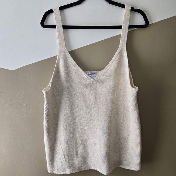 Old Navy Women's Tank Top Size 2XL Slim-Fit Knit Sleeveless Beige V-neck - Picture 1 of 8